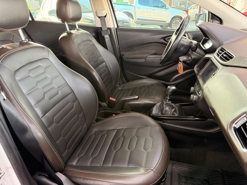 PRISMA 1.4 MPFI LTZ 8V FLEX 4P MANUAL - 2019 - CANELA