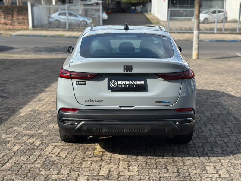 FASTBACK 1.0 TURBO 200 IMPETUS HIBRÍDO 4P AUTOMÁTICO - 2025 - MONTENEGRO