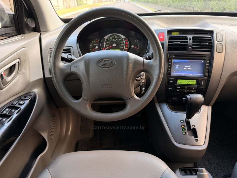 TUCSON 2.0 MPFI GL 16V 142CV 2WD GASOLINA 4P AUTOMÁTICO - 2017 - SãO LEOPOLDO