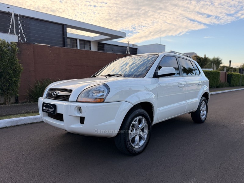 tucson 2.0 mpfi gl 16v 142cv 2wd gasolina 4p automatico 2017 sao leopoldo