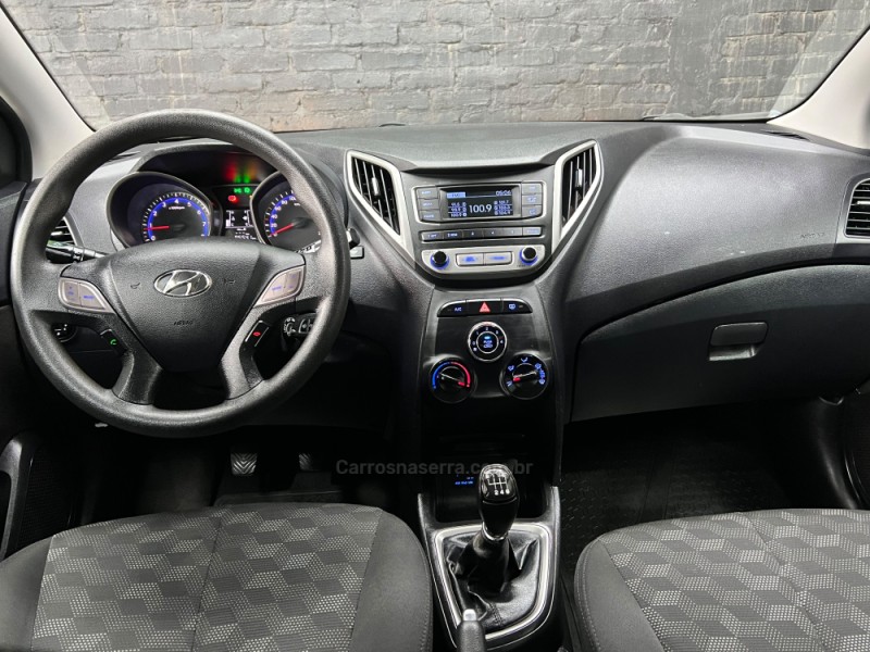 HB20 1.6 COMFORT 16V FLEX 4P MANUAL - 2017 - CAXIAS DO SUL