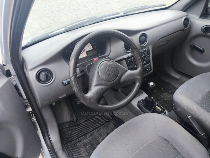 CELTA 1.0 MPFI 8V GASOLINA 2P MANUAL - 2001 - FARROUPILHA