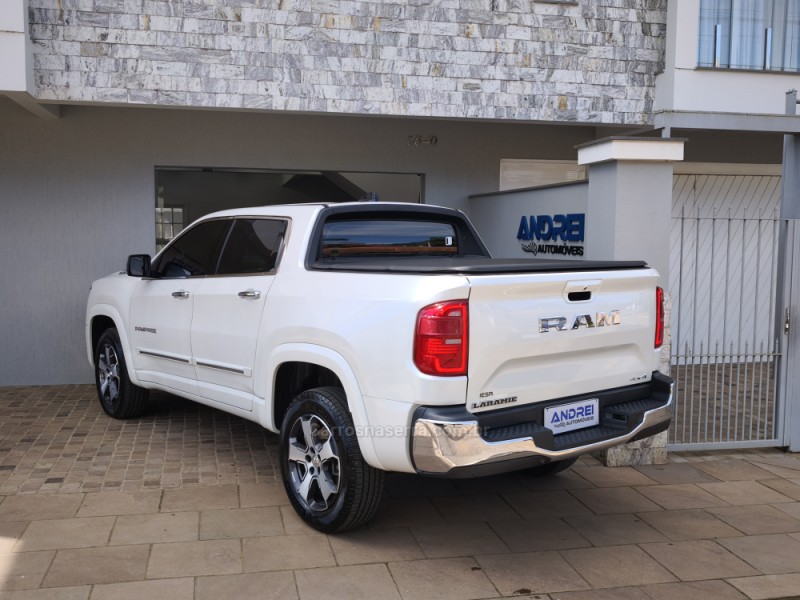RAMPAGE 2.0 LARAMIE 4X4 TURBO DIESEL 4P AUTOMÁTICO - 2024 - SERAFINA CORRêA
