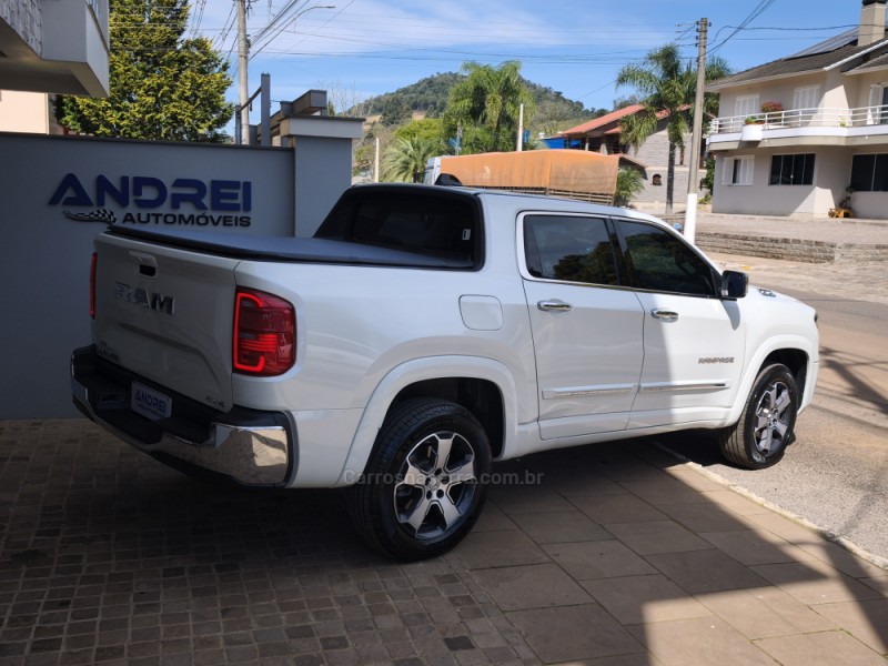 RAMPAGE 2.0 LARAMIE 4X4 TURBO DIESEL 4P AUTOMÁTICO - 2024 - SERAFINA CORRêA