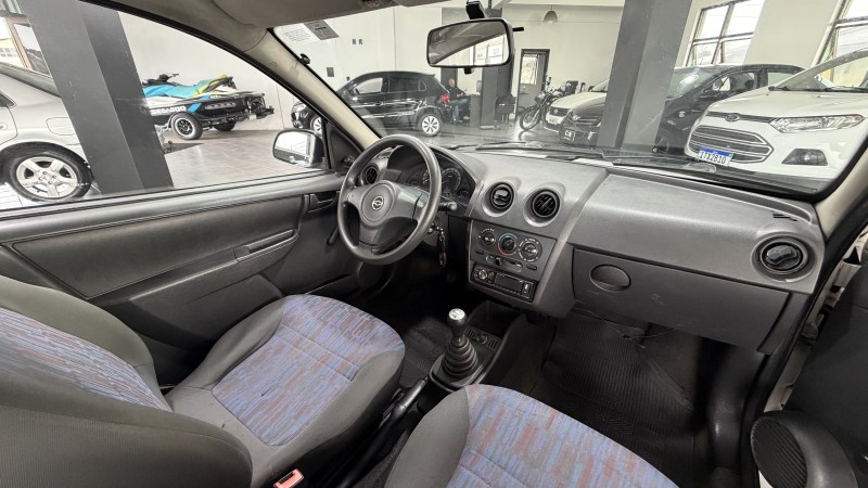 CELTA 1.0 MPFI LIFE 8V FLEX 2P MANUAL - 2010 - CAXIAS DO SUL