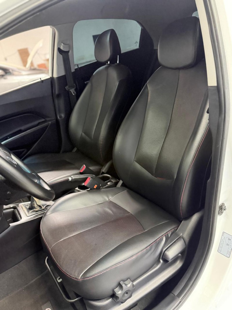 HB20 1.6 OCEAN 16V FLEX 4P MANUAL - 2017 - CAXIAS DO SUL