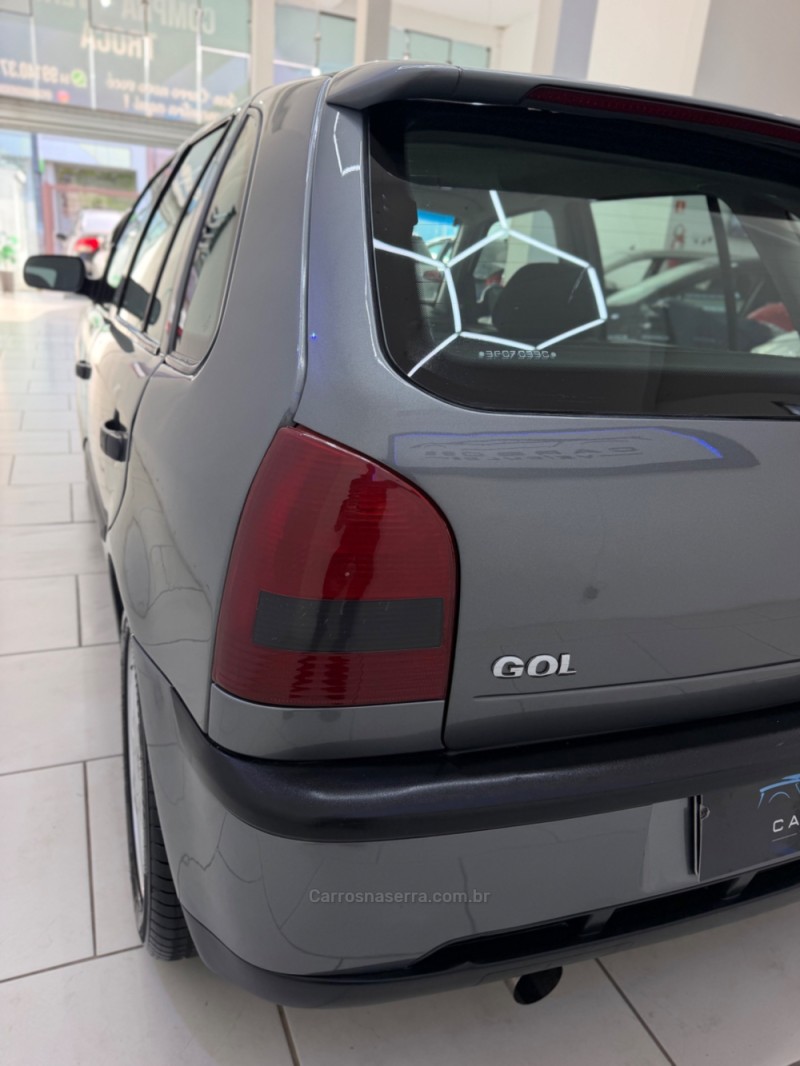 GOL 1.6 MI POWER 8V GASOLINA 4P MANUAL G.III - 2004 - CAXIAS DO SUL