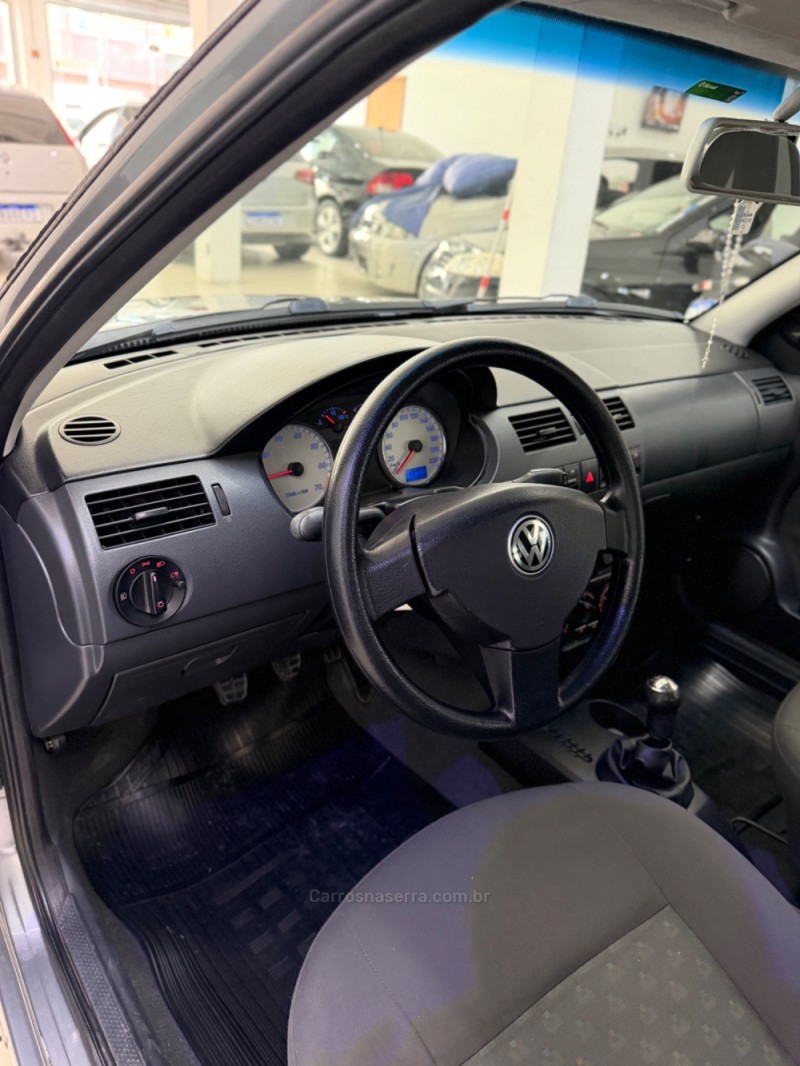 GOL 1.6 MI POWER 8V GASOLINA 4P MANUAL G.III - 2004 - CAXIAS DO SUL