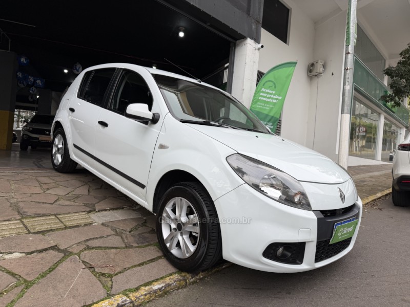 SANDERO 1.6 PRIVILÉGE 8V FLEX 4P AUTOMÁTICO - 2014 - BENTO GONçALVES