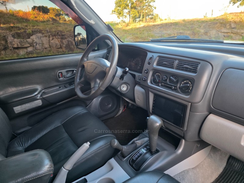 PAJERO 2.8 GLS 4X4 8V TURBO DIESEL 4P AUTOMÁTICO - 2001 - CAXIAS DO SUL