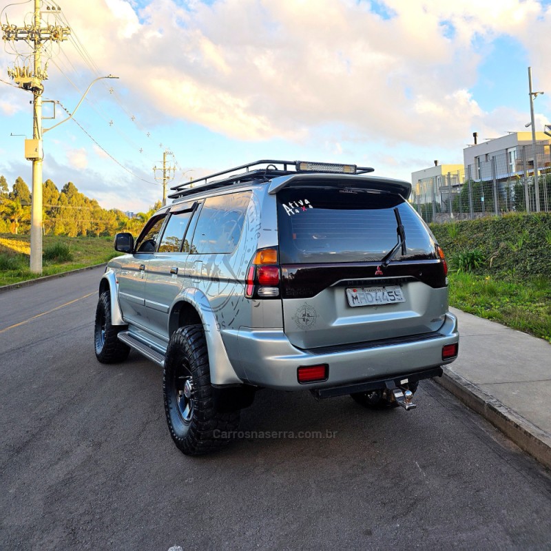 PAJERO 2.8 GLS 4X4 8V TURBO DIESEL 4P AUTOMÁTICO - 2001 - CAXIAS DO SUL
