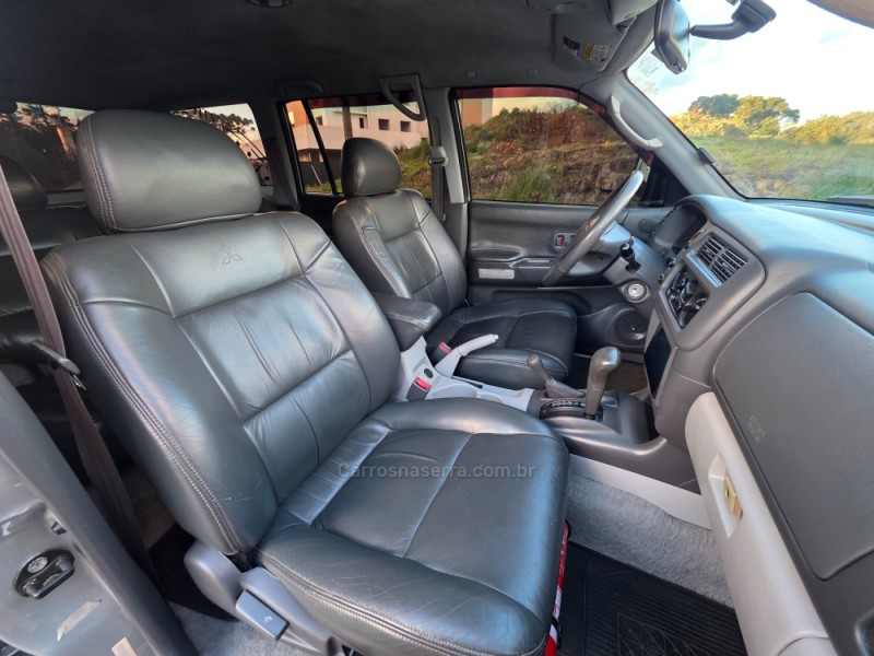 PAJERO 2.8 GLS 4X4 8V TURBO DIESEL 4P AUTOMÁTICO - 2001 - CAXIAS DO SUL