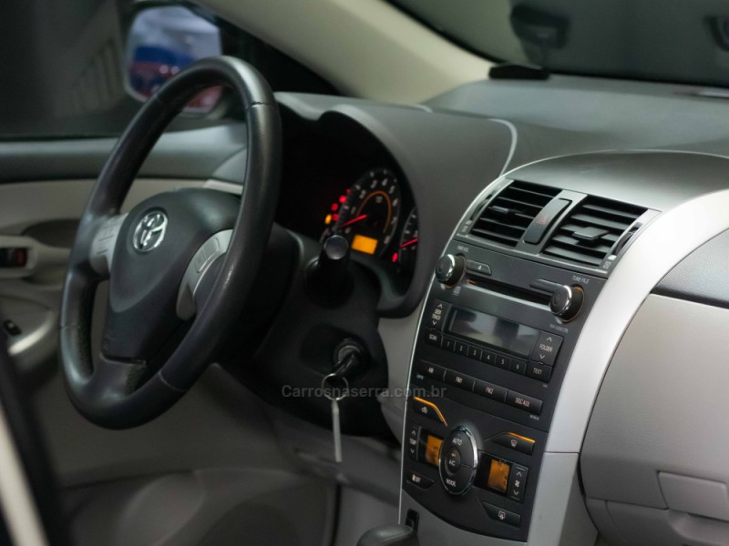 COROLLA 1.8 GLI 16V FLEX 4P AUTOMÁTICO - 2013 - CAXIAS DO SUL