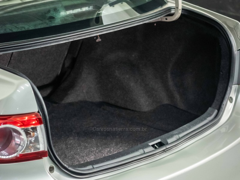 COROLLA 1.8 GLI 16V FLEX 4P AUTOMÁTICO - 2013 - CAXIAS DO SUL