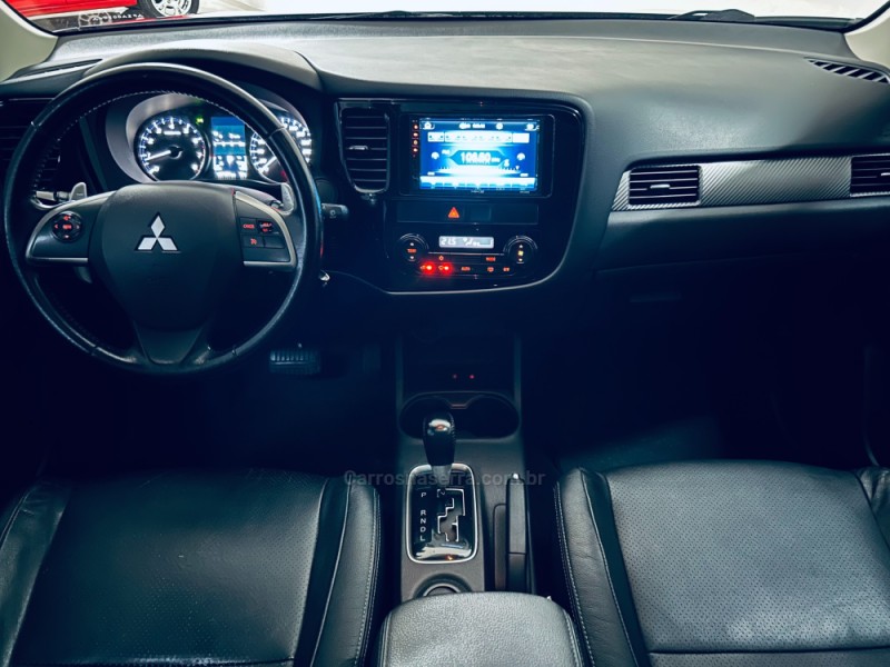 OUTLANDER 2.0 16V GASOLINA 4P AUTOMÁTICO - 2015 - CAXIAS DO SUL