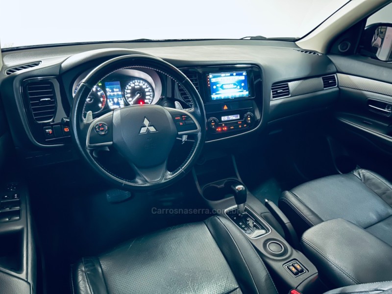 OUTLANDER 2.0 16V GASOLINA 4P AUTOMÁTICO - 2015 - CAXIAS DO SUL