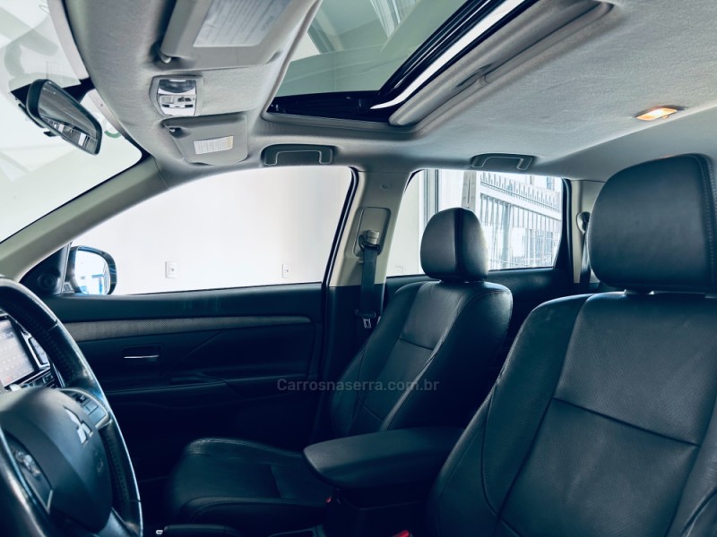 OUTLANDER 2.0 16V GASOLINA 4P AUTOMÁTICO - 2015 - CAXIAS DO SUL