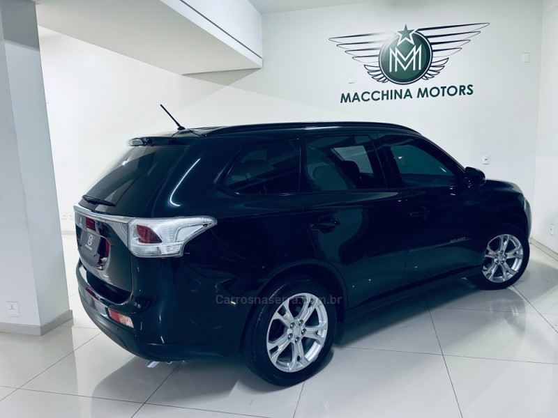 OUTLANDER 2.0 16V GASOLINA 4P AUTOMÁTICO - 2015 - CAXIAS DO SUL