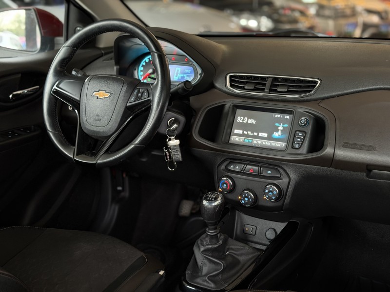 PRISMA 1.4 MPFI LTZ 8V FLEX 4P MANUAL - 2017 - DOIS IRMãOS