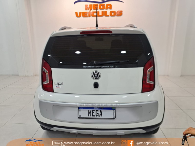 UP 1.0 CROSS T.FLEX 12V 4P MANUAL - 2016 - BENTO GONçALVES