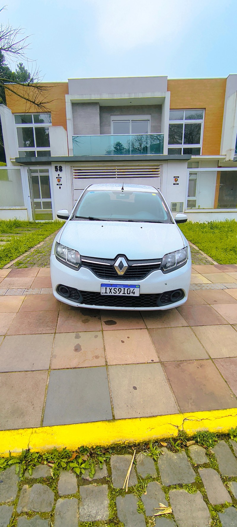 SANDERO 1.0 EXPRESSION 16V FLEX 4P MANUAL - 2013 - FARROUPILHA