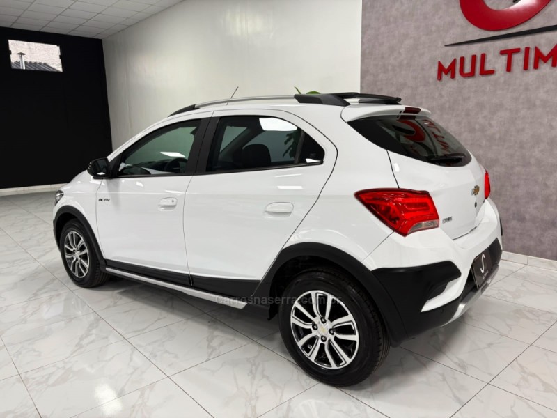 ONIX 1.4 MPFI ACTIV 8V FLEX 4P AUTOMÁTICO - 2017 - CAMPINAS DO SUL