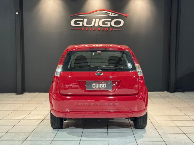 FIESTA 1.0 ROCAM HATCH 8V FLEX 4P MANUAL - 2010 - NOVO HAMBURGO