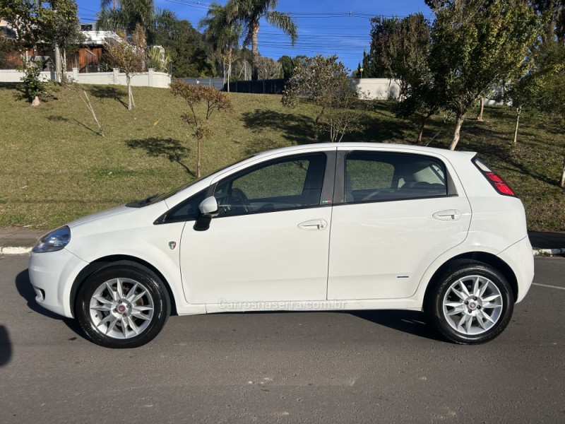 PUNTO 1.6 ESSENCE 16V FLEX 4P MANUAL - 2011 - BENTO GONçALVES