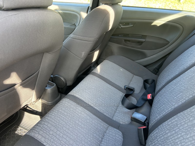 PUNTO 1.6 ESSENCE 16V FLEX 4P MANUAL - 2011 - BENTO GONçALVES