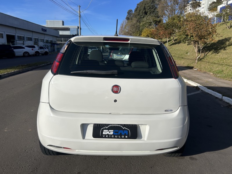 PUNTO 1.6 ESSENCE 16V FLEX 4P MANUAL - 2011 - BENTO GONçALVES