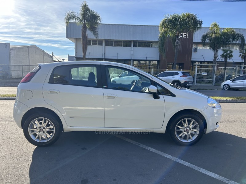 PUNTO 1.6 ESSENCE 16V FLEX 4P MANUAL - 2011 - BENTO GONçALVES
