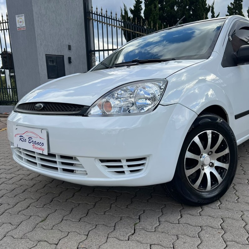 FIESTA 1.0 MPI PERSONNALITÉ 8V FLEX 4P MANUAL - 2005 - CAXIAS DO SUL