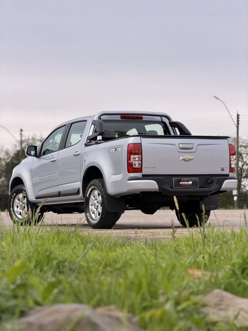 S10 2.8 4X4 CD 12V TURBO INTERCOOLER DIESEL 4P MANUAL - 2013 - ANTôNIO PRADO