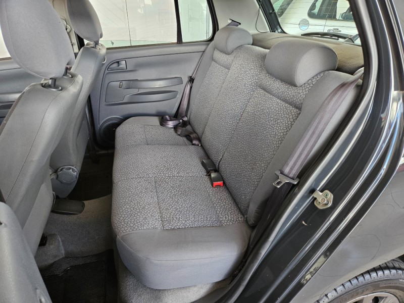 FOX 1.6 MI 8V FLEX 4P MANUAL - 2005 - TAPEJARA