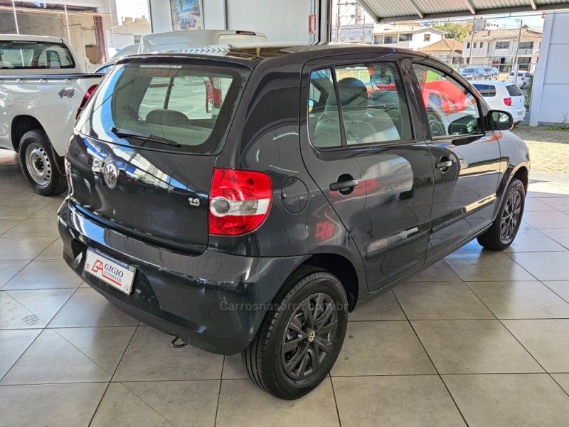 FOX 1.6 MI 8V FLEX 4P MANUAL - 2005 - TAPEJARA