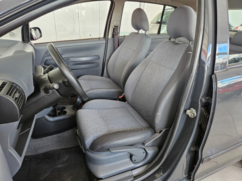 FOX 1.6 MI 8V FLEX 4P MANUAL - 2005 - TAPEJARA