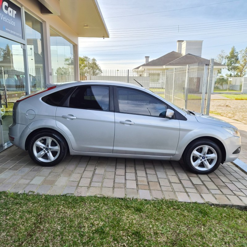 FOCUS 2.0 HC 16V FLEX 4P MANUAL - 2013 - BENTO GONçALVES