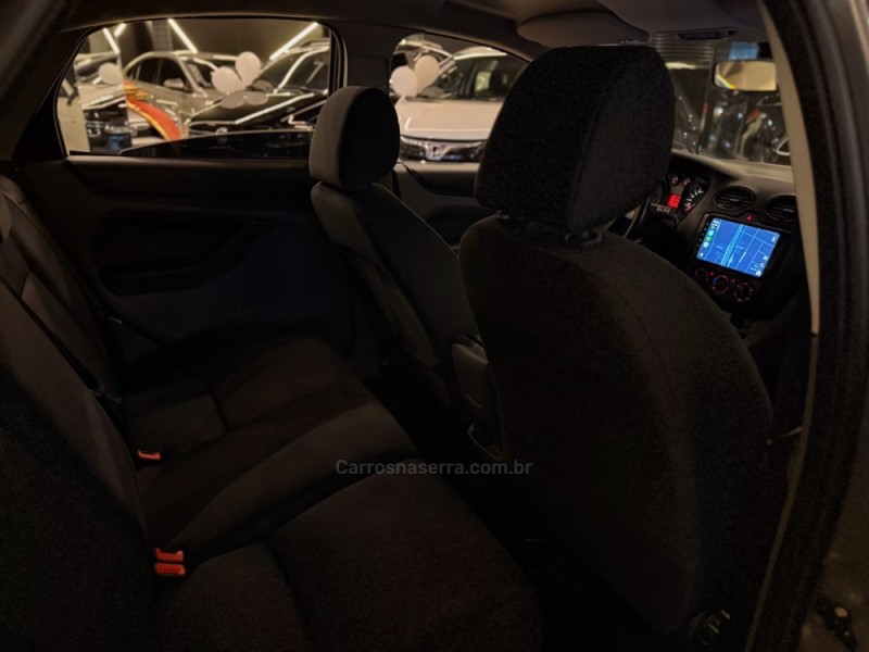 FOCUS 2.0 GHIA 16V FLEX 4P MANUAL - 2009 - NOVO HAMBURGO