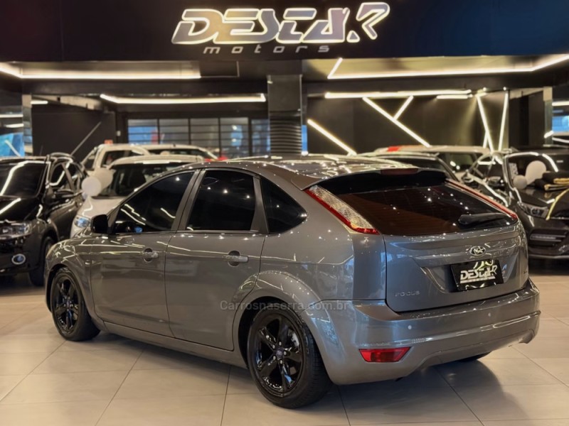FOCUS 2.0 GHIA 16V FLEX 4P MANUAL - 2009 - NOVO HAMBURGO