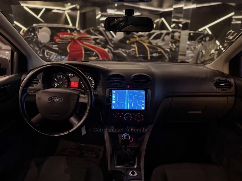 FOCUS 2.0 GHIA 16V FLEX 4P MANUAL - 2009 - NOVO HAMBURGO