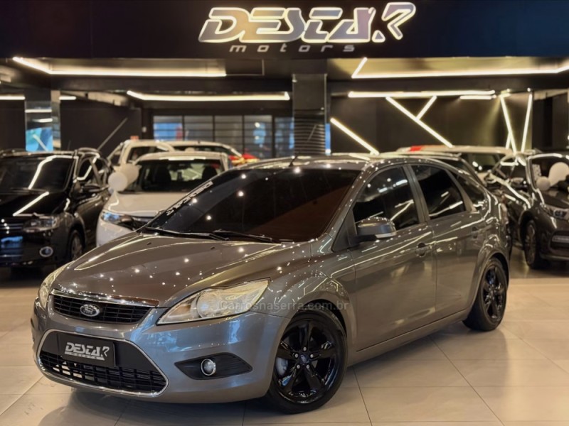 focus 2.0 ghia 16v flex 4p manual 2009 novo hamburgo
