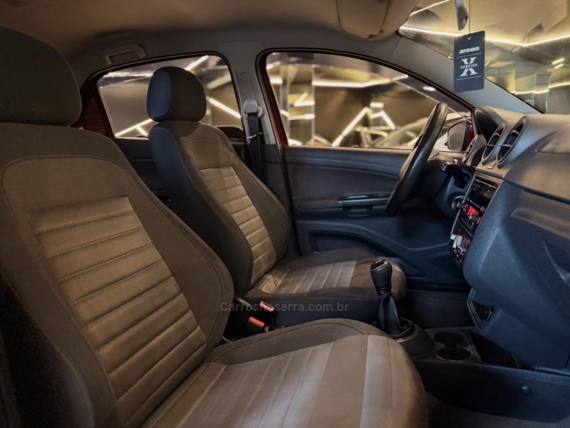 VOYAGE 1.6 MI HIGHLINE 8V FLEX 4P MANUAL - 2014 - NOVO HAMBURGO