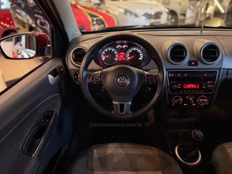 VOYAGE 1.6 MI HIGHLINE 8V FLEX 4P MANUAL - 2014 - NOVO HAMBURGO