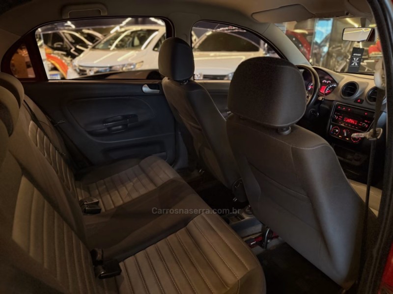 VOYAGE 1.6 MI HIGHLINE 8V FLEX 4P MANUAL - 2014 - NOVO HAMBURGO
