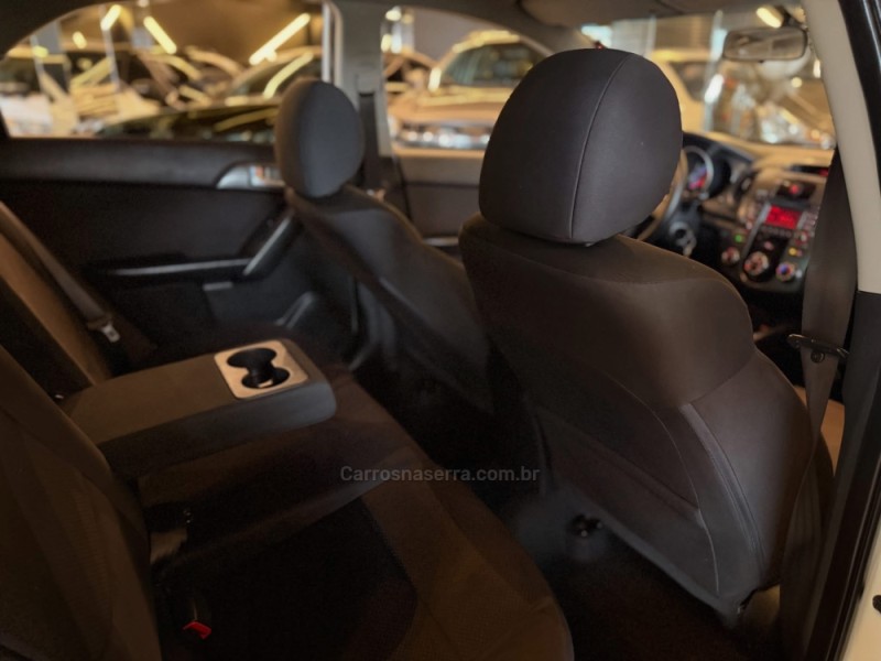 CERATO 1.6 EX2 SEDAN 16V GASOLINA 4P MANUAL - 2011 - NOVO HAMBURGO
