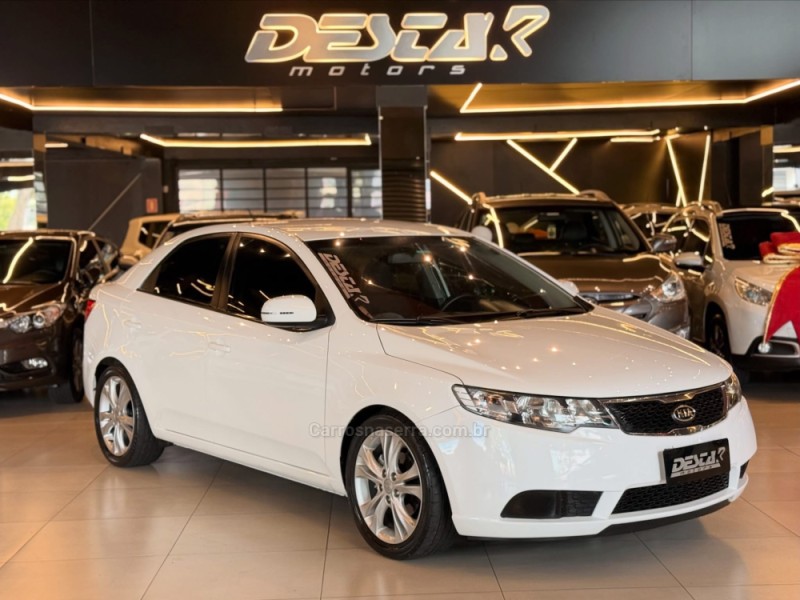 CERATO 1.6 EX2 SEDAN 16V GASOLINA 4P MANUAL - 2011 - NOVO HAMBURGO