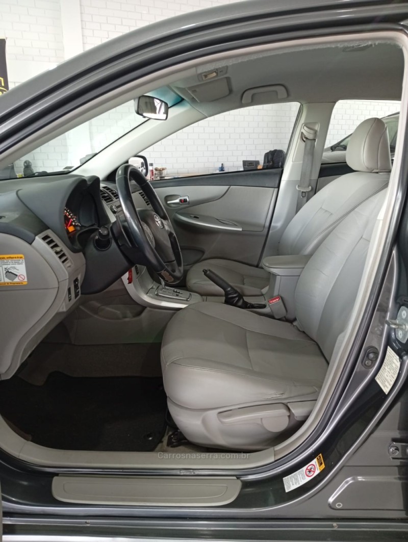 COROLLA 2.0 XEI 16V FLEX 4P AUTOMÁTICO - 2014 - PASSO FUNDO