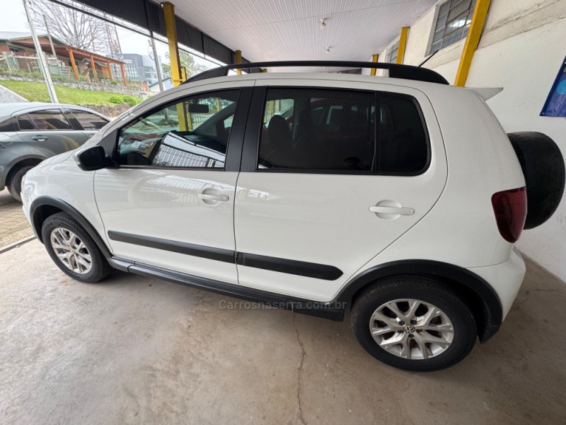 CROSSFOX 1.6 MI FLEX 8V 4P MANUAL - 2014 - BARãO