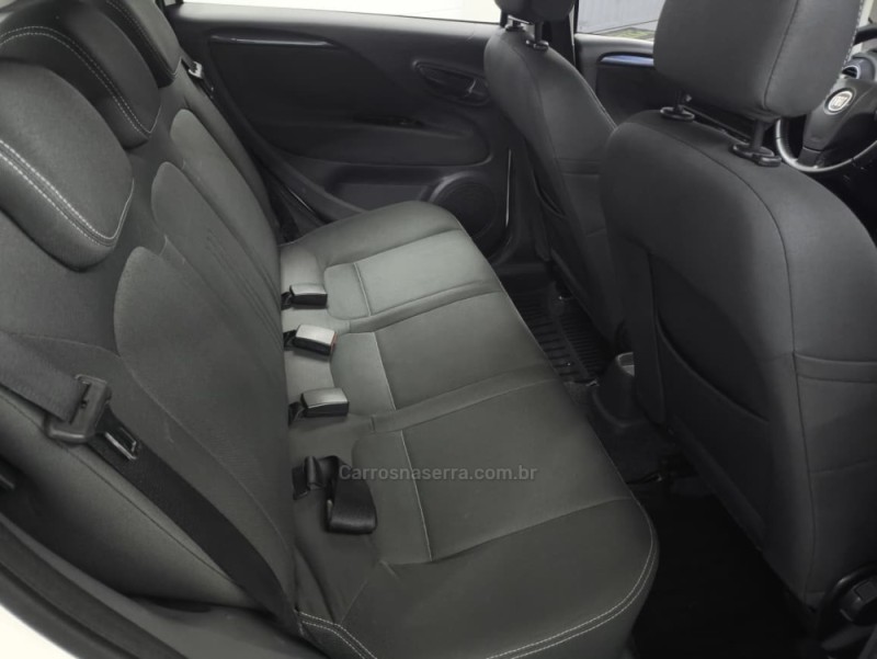 PUNTO 1.4 ATTRACTIVE 8V FLEX 4P MANUAL - 2015 - CAXIAS DO SUL