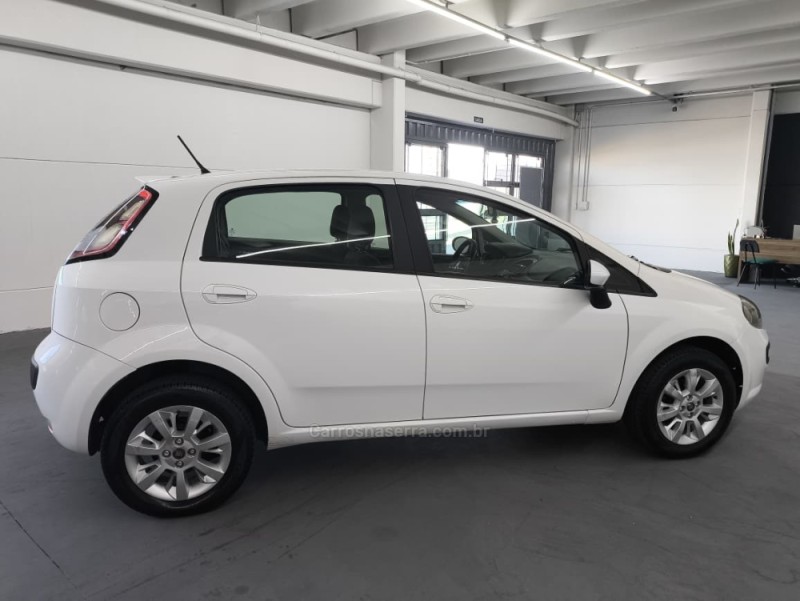 PUNTO 1.4 ATTRACTIVE 8V FLEX 4P MANUAL - 2015 - CAXIAS DO SUL